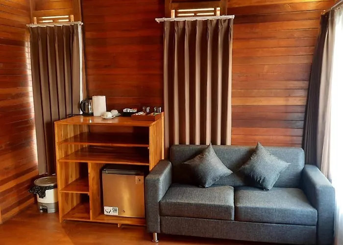 Villa Kayu Joglos