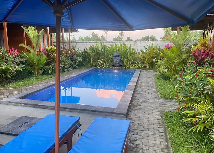 Villa Kayu Joglos